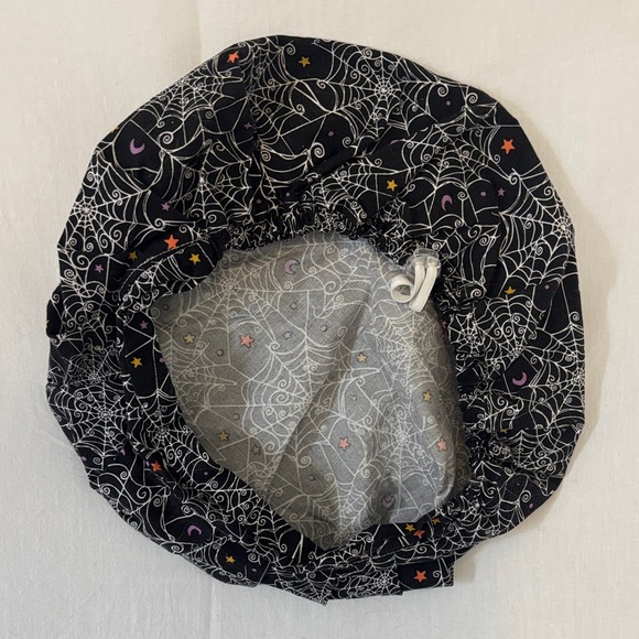 Scrub Patterned Caps Set - Vibrant Designs - Picture 4 of 6